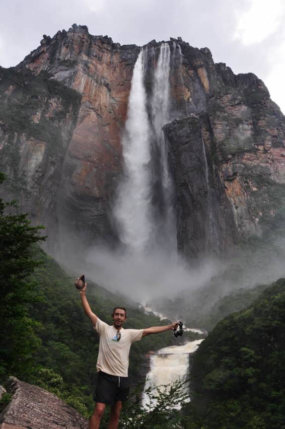 Finalmente, aos pés da maior cachoeira do mundo, o Salto Angel, em Canaima, no sul da Venezueka
